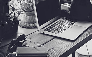 九游娱乐app下载-“2025世界运动会：高新体育中心健力赛，选手挑战重量极限”